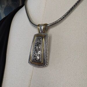 Vintage Best Products Collectable Gold & Silver Tone Pendant